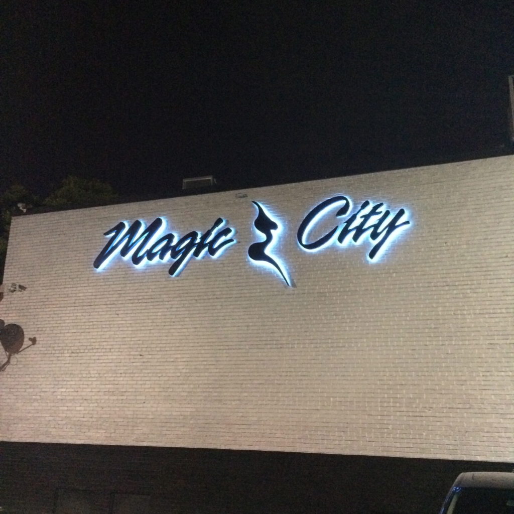 - 92.5 The Beat IMG_2479