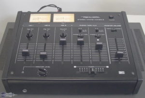 | 92.5 The Beat realistic-32-1200b-76035