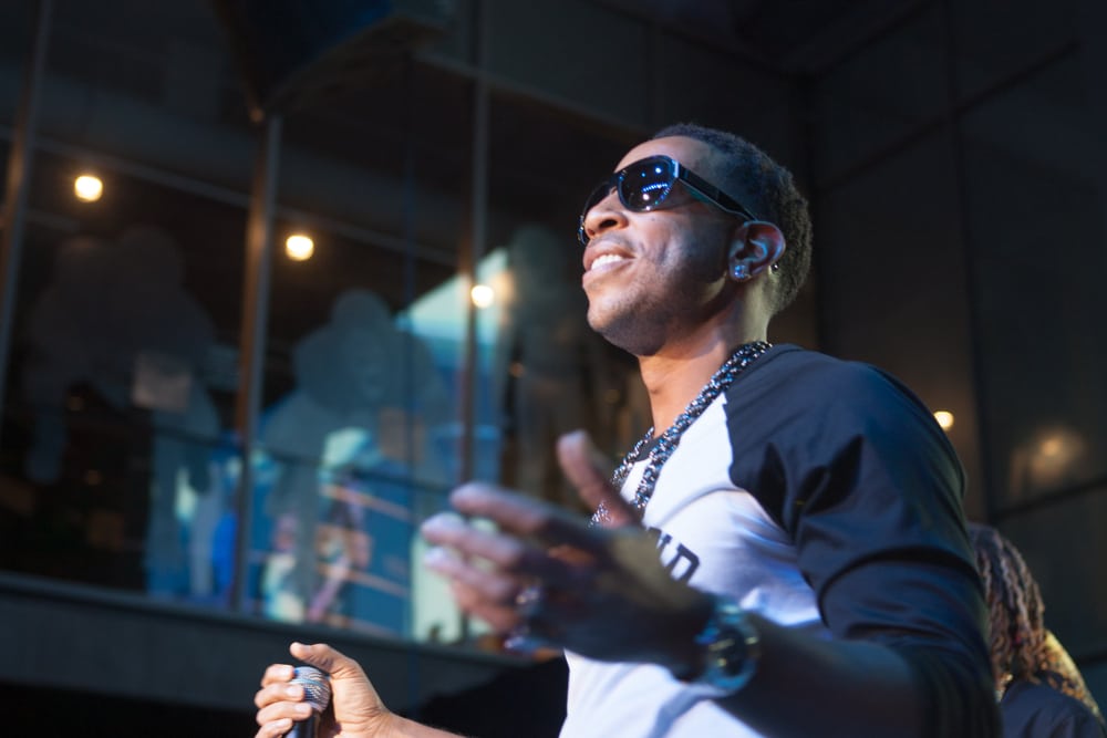 shutterstock_718397257 - 92.5 The Beat