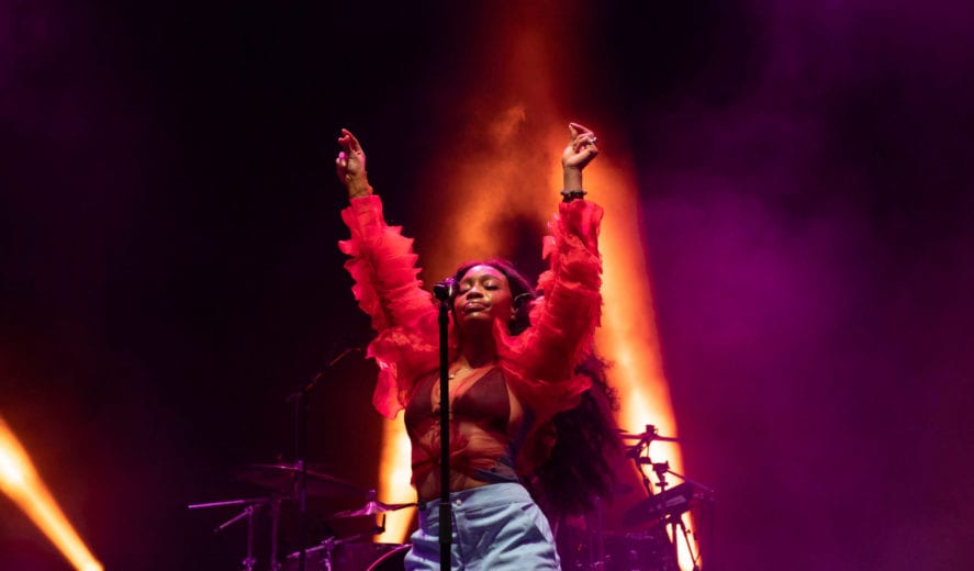 Miami,,Florida,/,United,States,-,February,17,,2019:,Singer - 92.5 The Beat