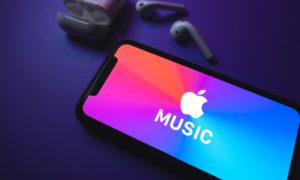 Rostov-on-don,/,Russia,-,March,28,2020:,Apple,Music,Logo - 92.5 The Beat
